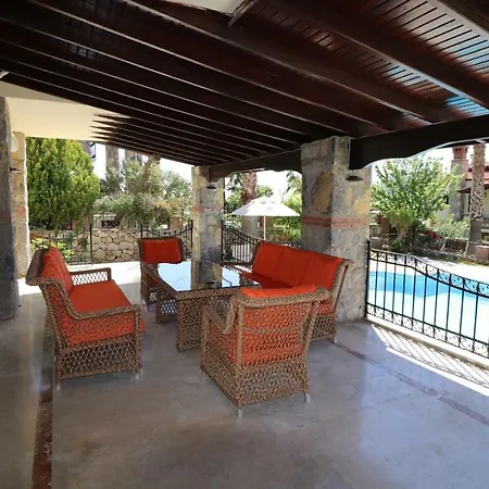 Xanthos 12 فيلة